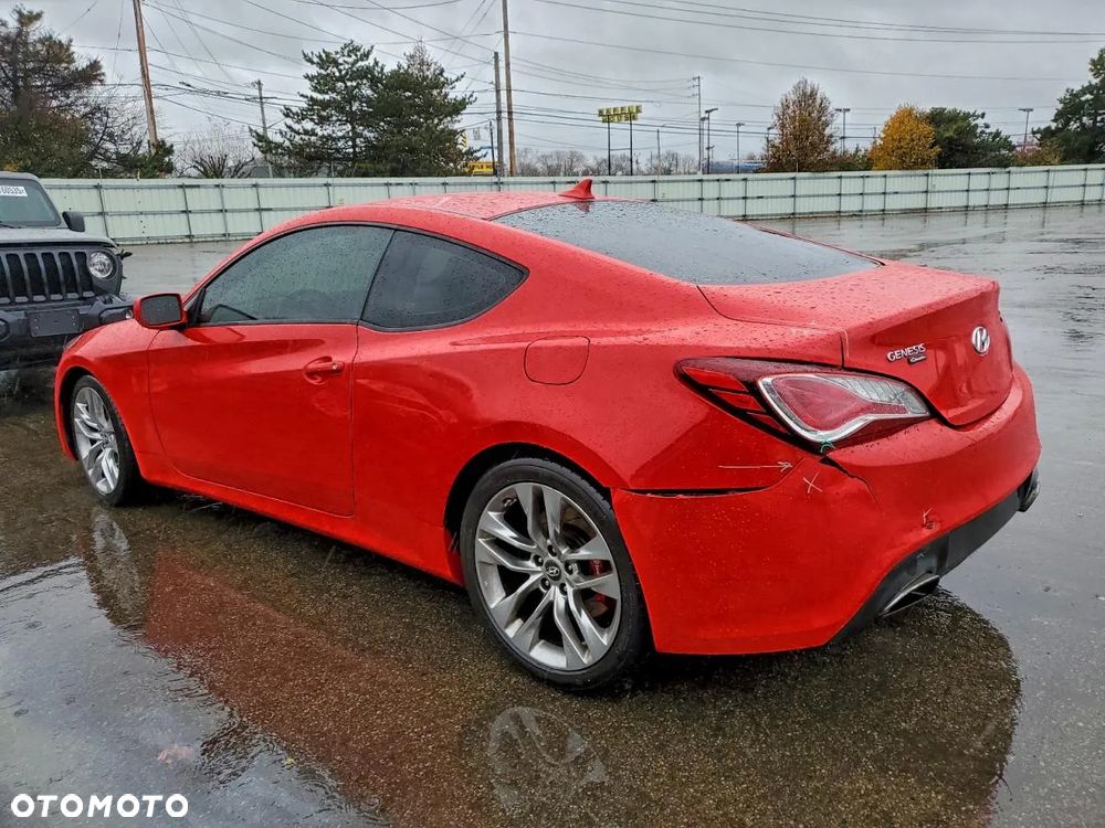 Hyundai Genesis Coupe 3.8 V6 - 6
