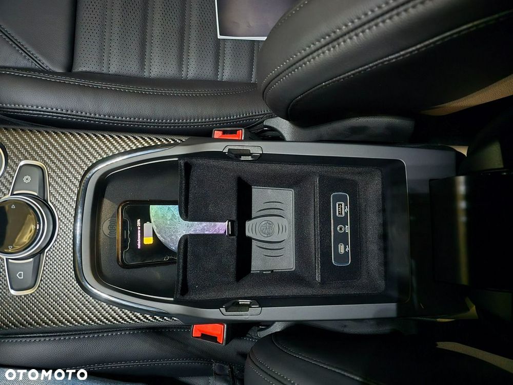 Alfa Romeo Stelvio - 24