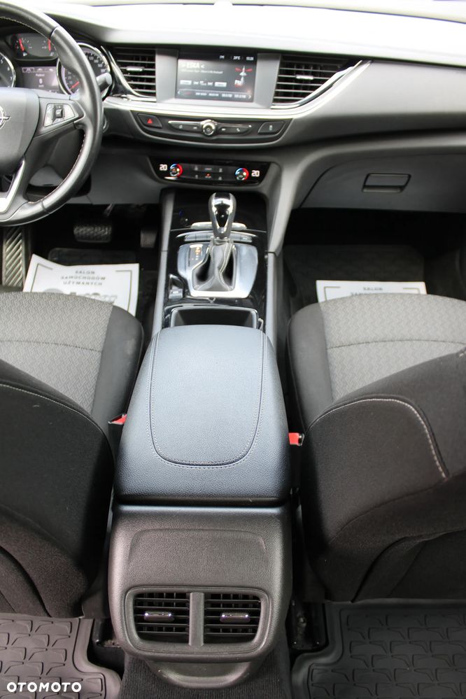 Opel Insignia 1.5 T Elite S&S - 24