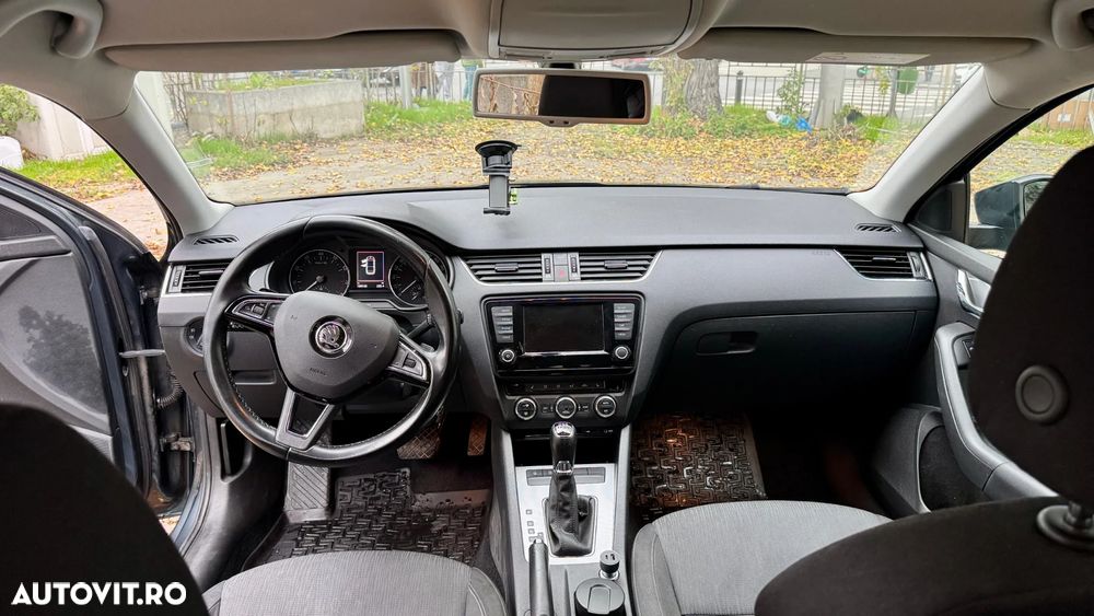 Skoda Octavia 1.2 TSI DSG Active - 5