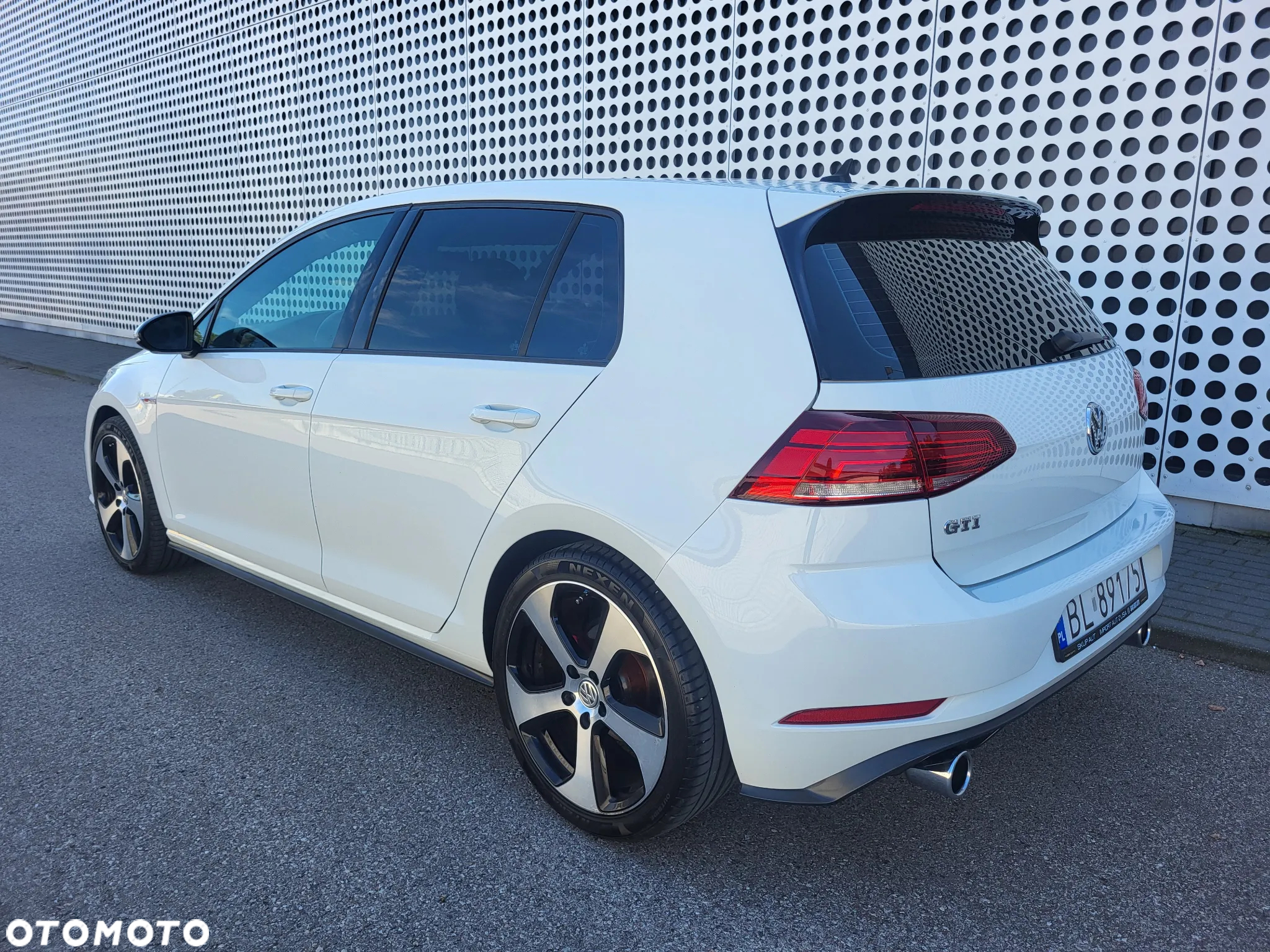 Volkswagen Golf 2.0 TSI OPF DSG GTI - 22