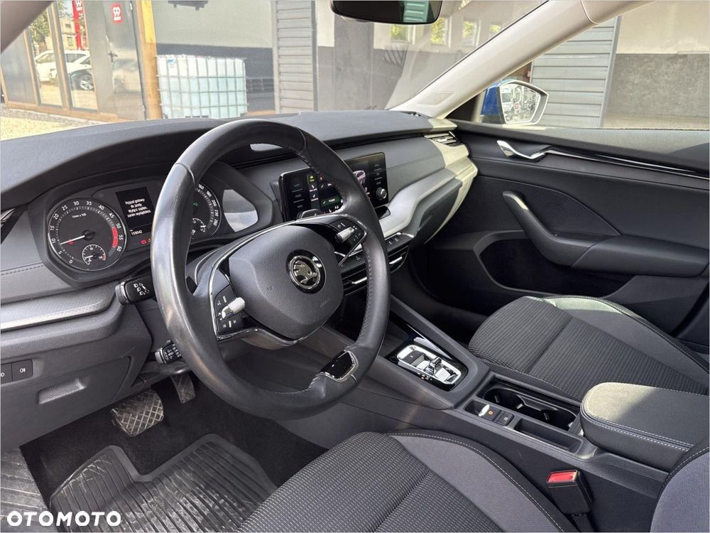 Skoda Octavia 2.0 TDI Ambition DSG - 10