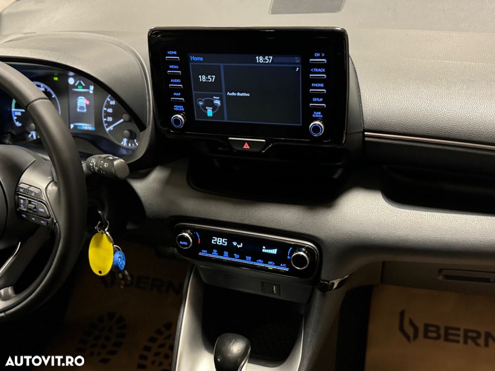 Toyota Yaris Hybrid 130 1.5 VVT-i Style - 28