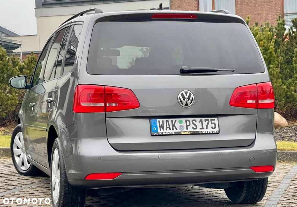 Volkswagen Touran 2.0 TDI DSG Highline - 16
