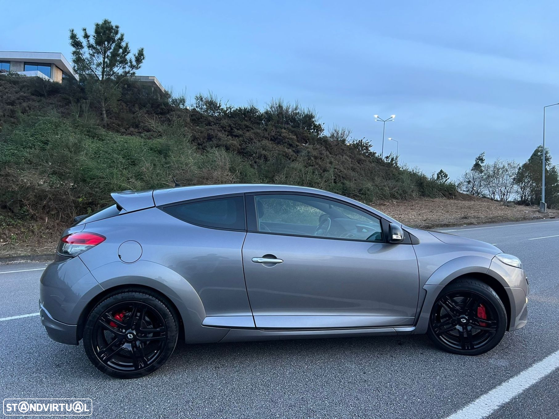 Renault Mégane Coupe 2.0 T 16V RS - 11