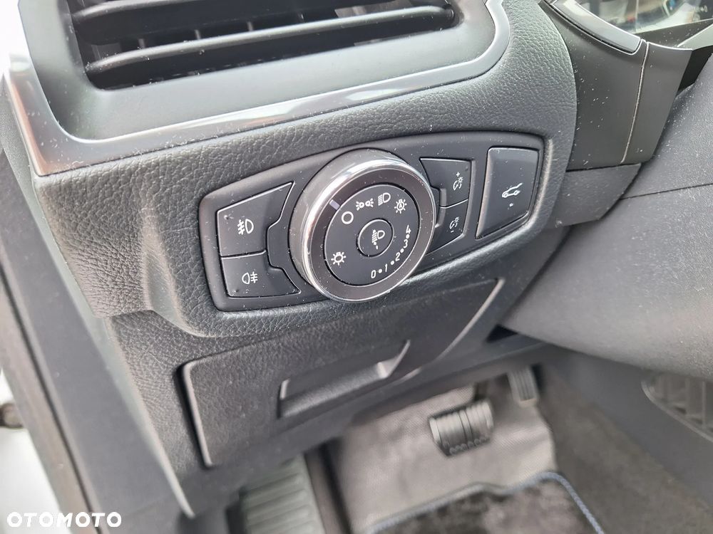 Ford S-Max - 25