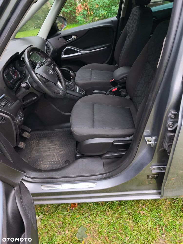 Opel Zafira 1.6 T 120 Lat S&S - 19