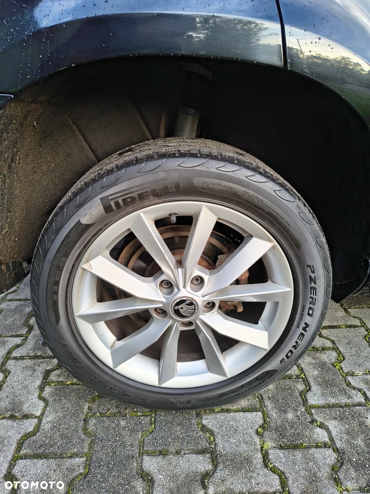 Skoda Yeti 2.0 TDI SCR 4x4 Joy DSG - 9