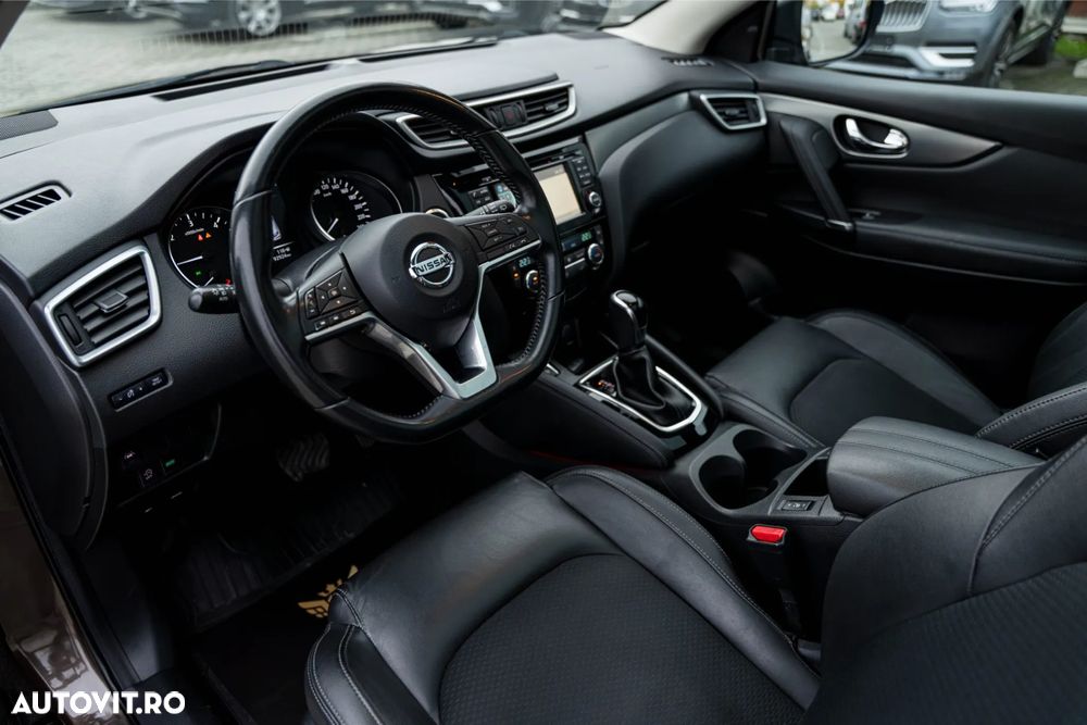 Nissan Qashqai 1.6 DCI Xtronic TEKNA+ - 6