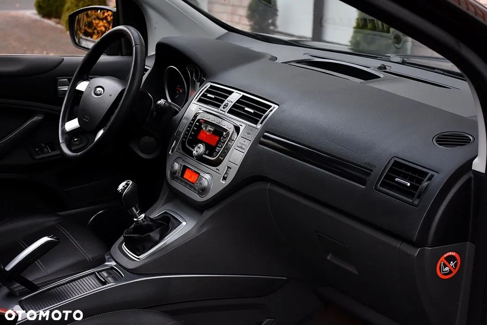 Ford Kuga 2.0 TDCi 4x4 Titanium - 29