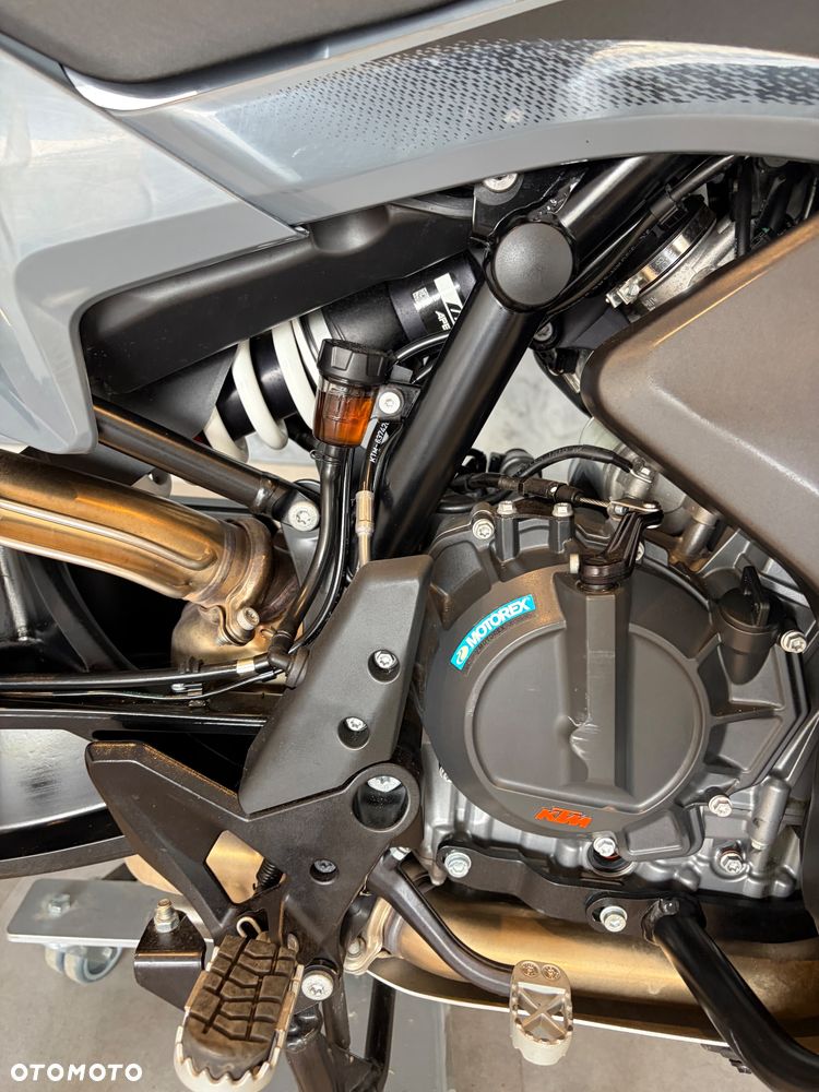 KTM Adventure - 11