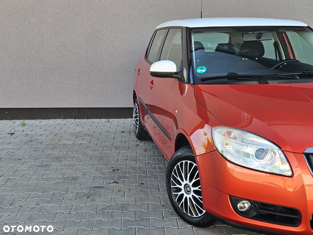 Skoda Fabia 1.2 HTP Cool Colour Edition - 13
