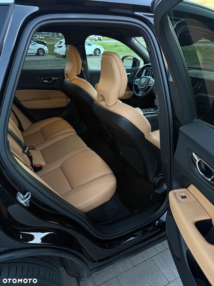 Volvo XC 60 D3 Momentum - 17