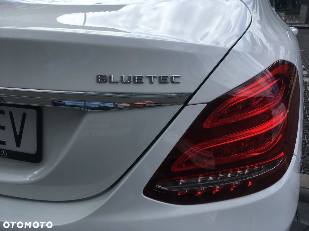 Mercedes-Benz Klasa C 220 (BlueTEC) d 7G-TRONIC Avantgarde - 32