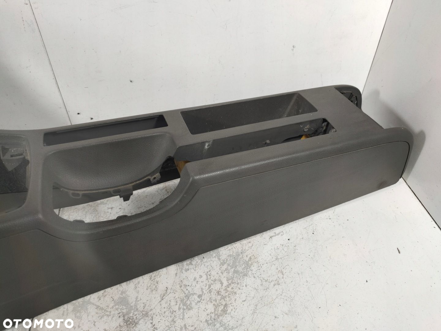TUNEL ŚRODKOWY AUDI A4 B6 SZARY SWING 8E0863241C 1-DIN - 2