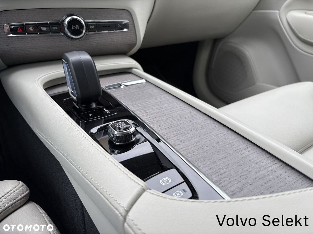 Volvo XC 90 - 14