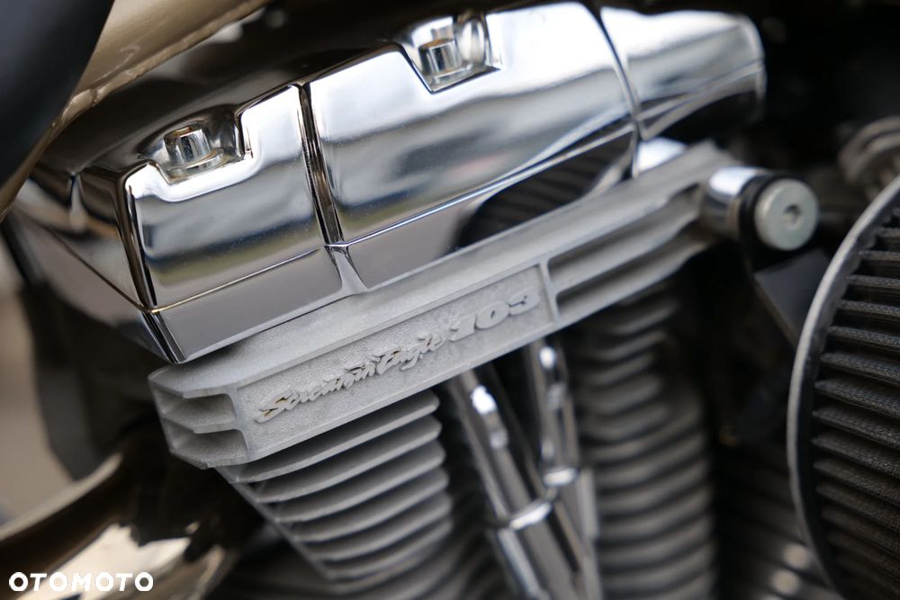 Harley-Davidson Touring Road King - 26