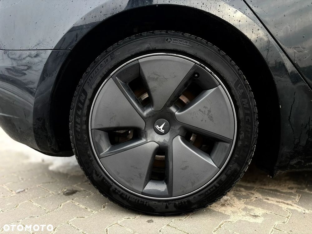 Tesla Model 3 Langstreckenbatterie Allradantrieb Dual Motor - 14