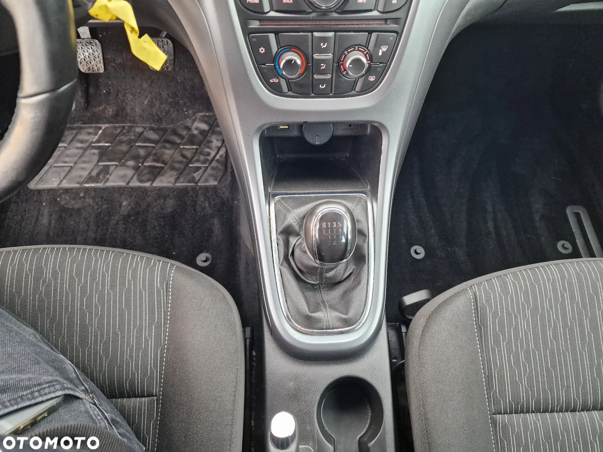 Opel Astra 1.6 D Start/Stop Sports Tourer Business - 18