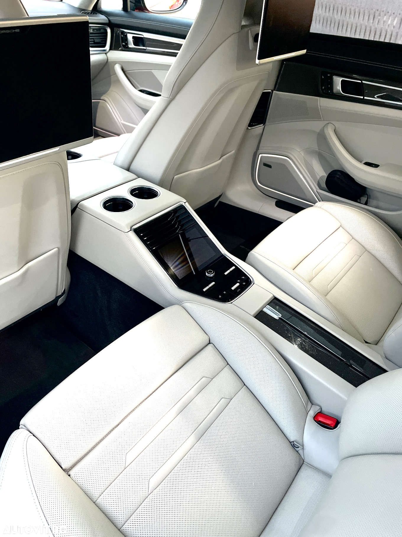 Porsche Panamera - 9