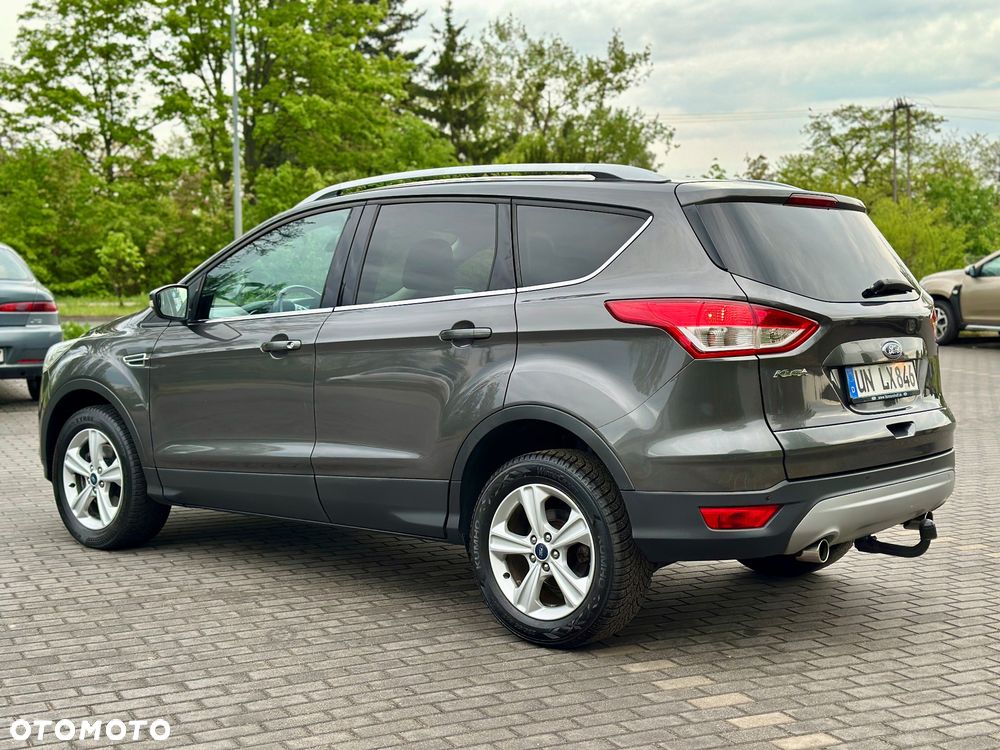 Ford Kuga 2.0 TDCi 2x4 Titanium - 9