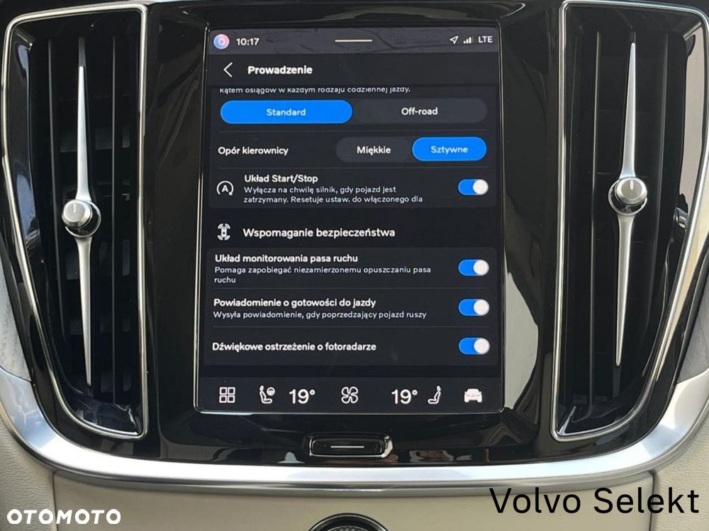 Volvo V60 Cross Country - 20