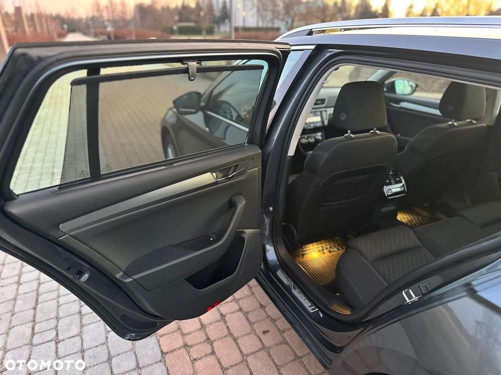 Skoda Superb 2.0 TDI 4x4 Style DSG - 14