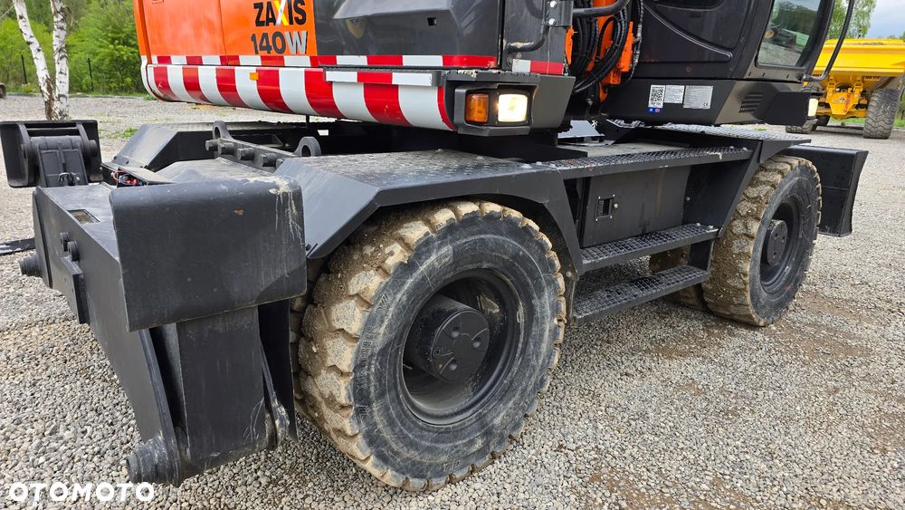 Hitachi Zx140w - 22