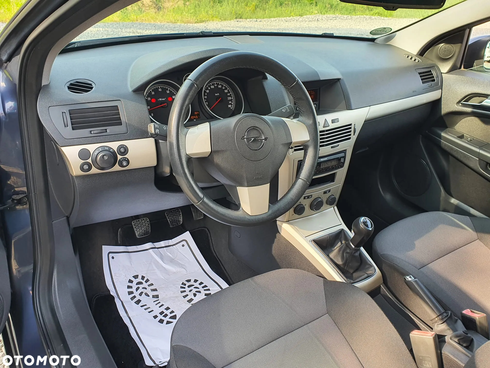 Opel Astra GTC 1.4 - 14