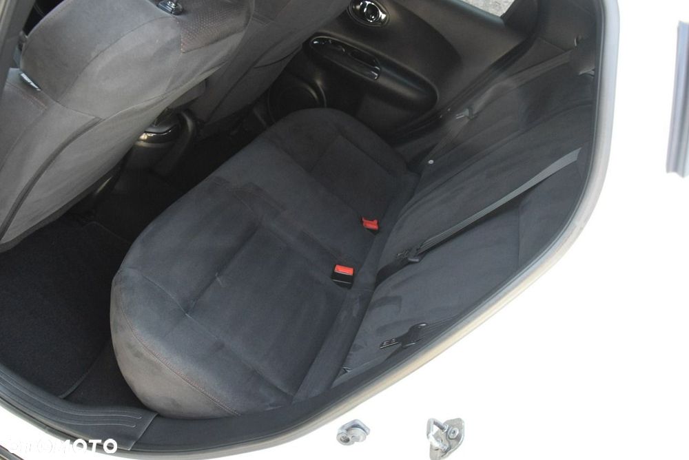 Nissan Juke 1.6 DIG-T ALL-MODE 4x4i CVT Nismo - 29