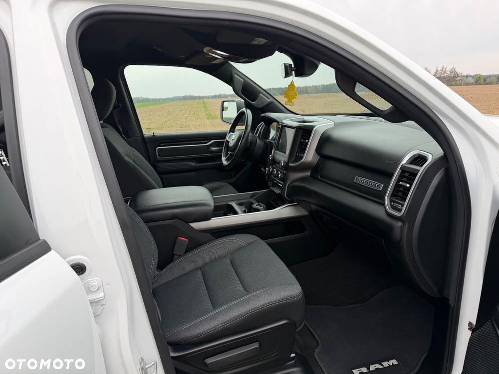 RAM 1500 5.7 Crew Cab Bighorn - 6