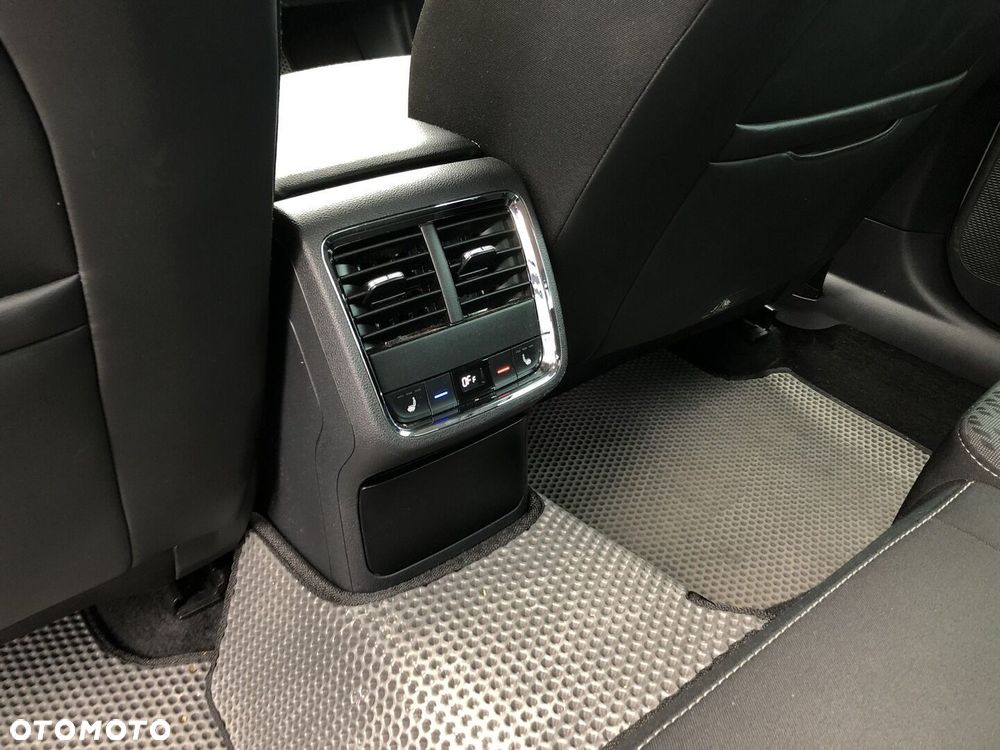 Skoda Octavia 2.0 TSI 4x4 Style DSG - 19