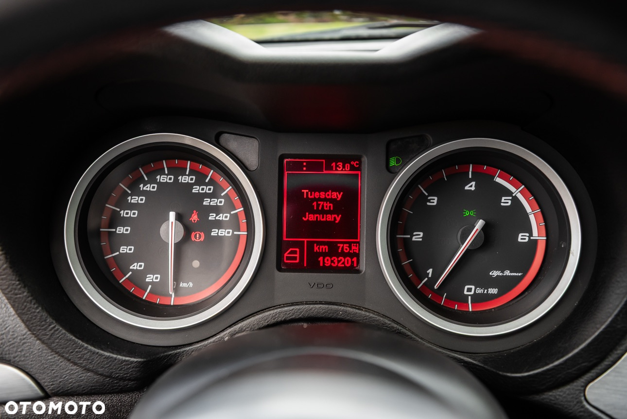 Alfa Romeo 159 1.9JTDM ti - 20