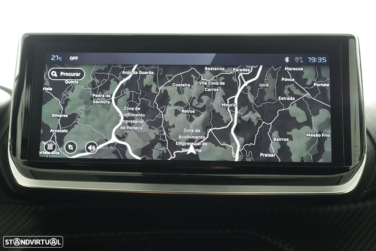Peugeot 2008 1.2 PureTech Allure EAT8 - 11