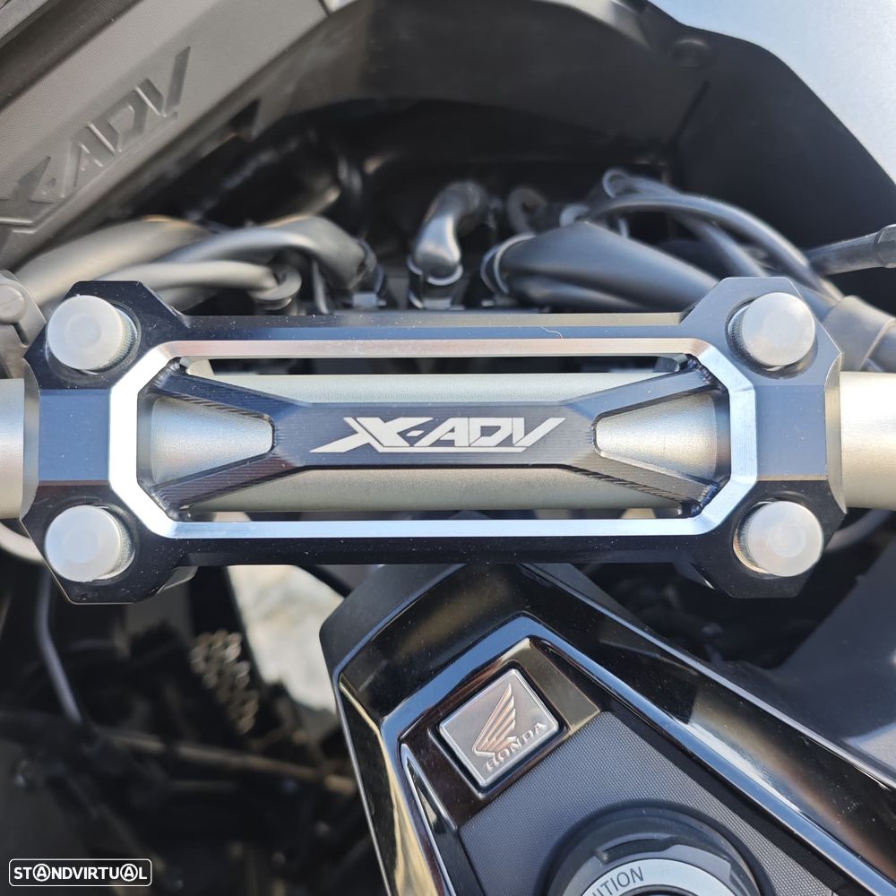 Honda X-ADV 750 SPECIAL EDITION - 4
