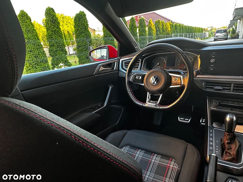 Volkswagen Polo 2.0 TSI OPF DSG GTI - 22