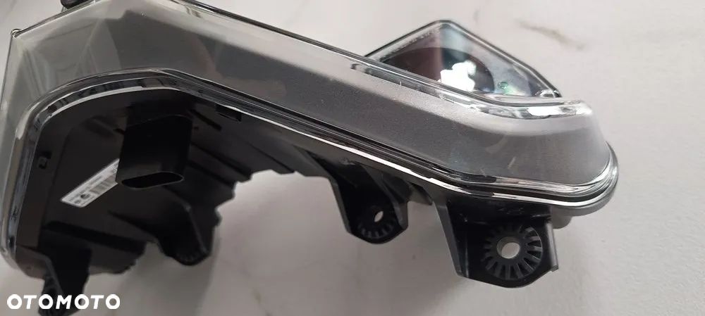 DUCATI PANIGALE V4 REFLEKTOR LAMPA PRZÓD LED - 22