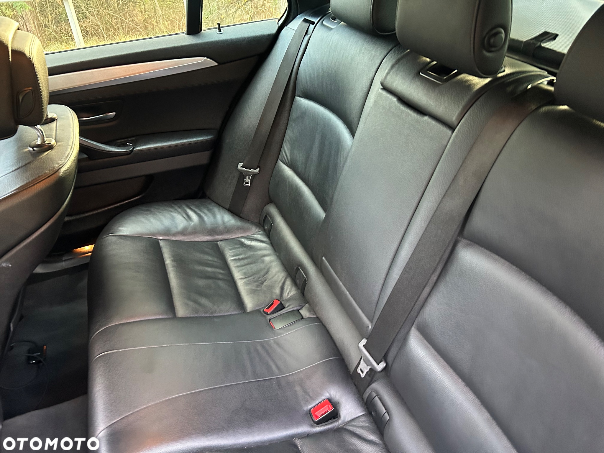 BMW Seria 5 520d Touring Luxury Line - 13