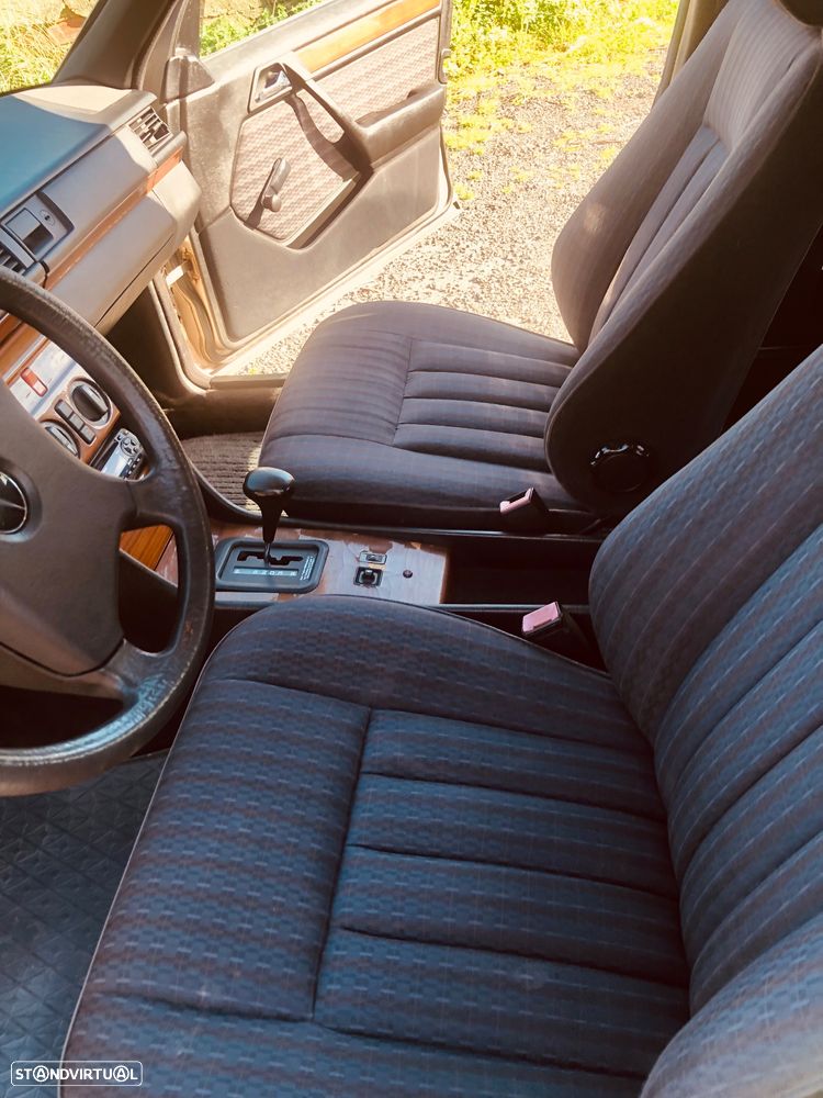 Mercedes-Benz E 250 - 16