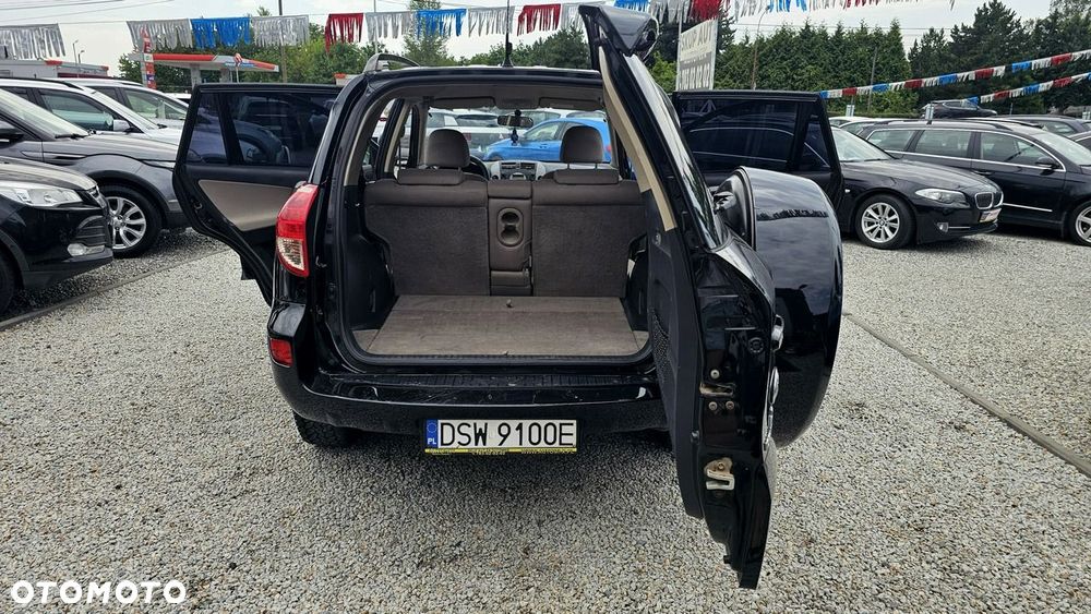 Toyota RAV4 - 18