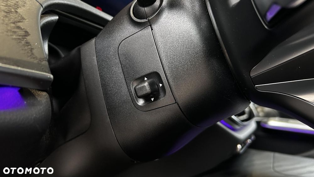 Mercedes-Benz Klasa E - 16