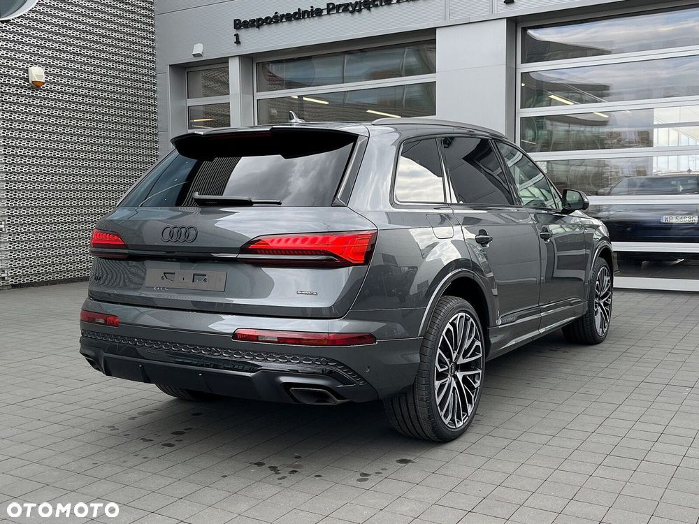 Audi Q7 - 7