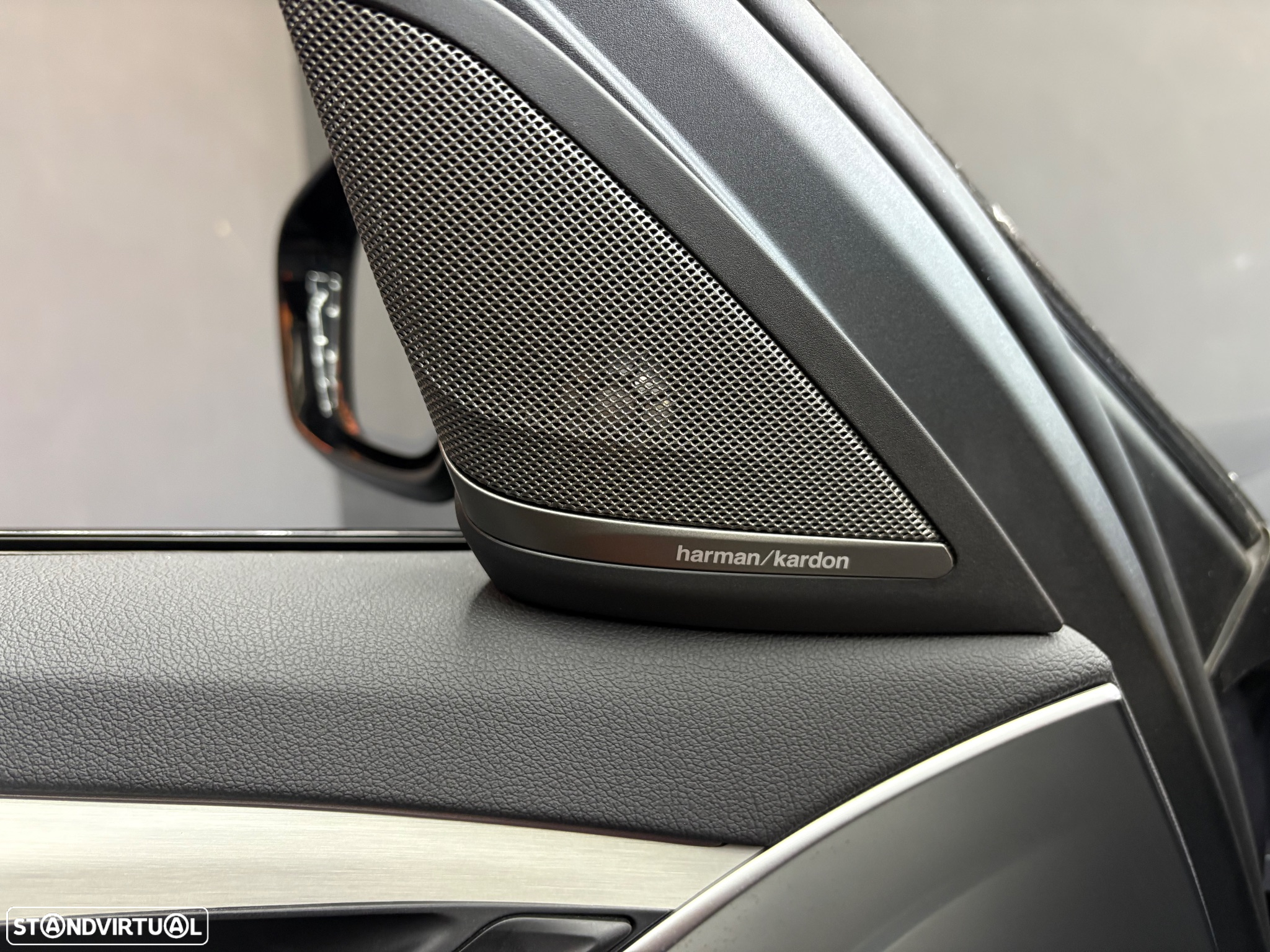 BMW 530 e Pack Desportivo M - 15