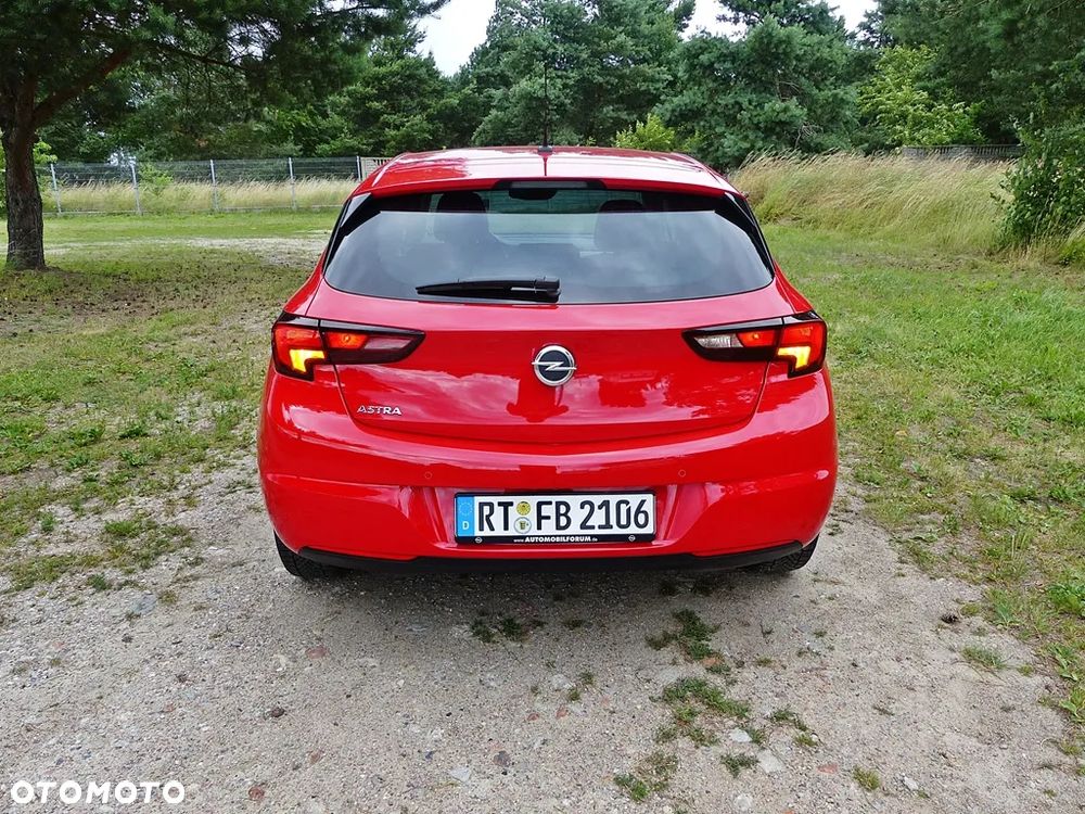 Opel Astra 1.2 T Edition S&S - 9