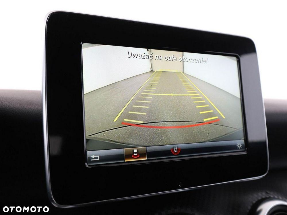 Mercedes-Benz Klasa A 180 (BlueEFFICIENCY) 7G-DCT Urban - 26