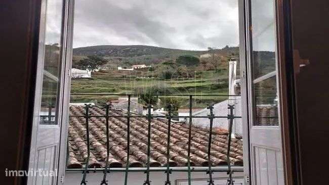 Moradia T1 em São Gião, Oliveira do Hospital - Grande imagem: 4/18
