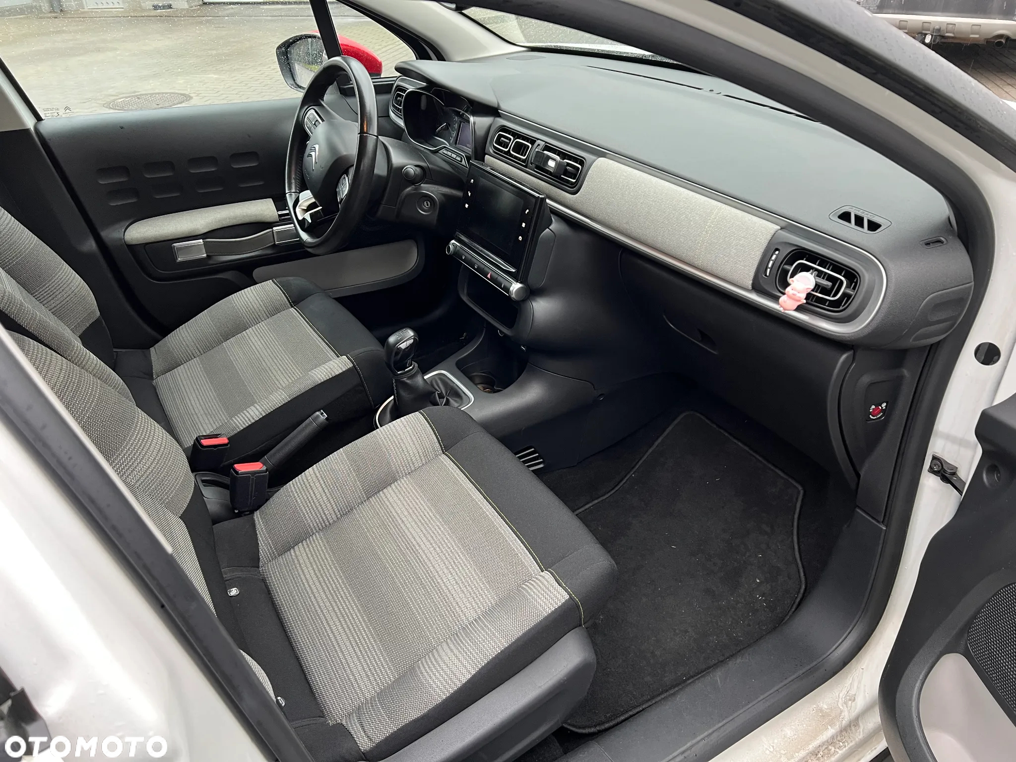 Citroën C3 1.2 PureTech Shine - 8