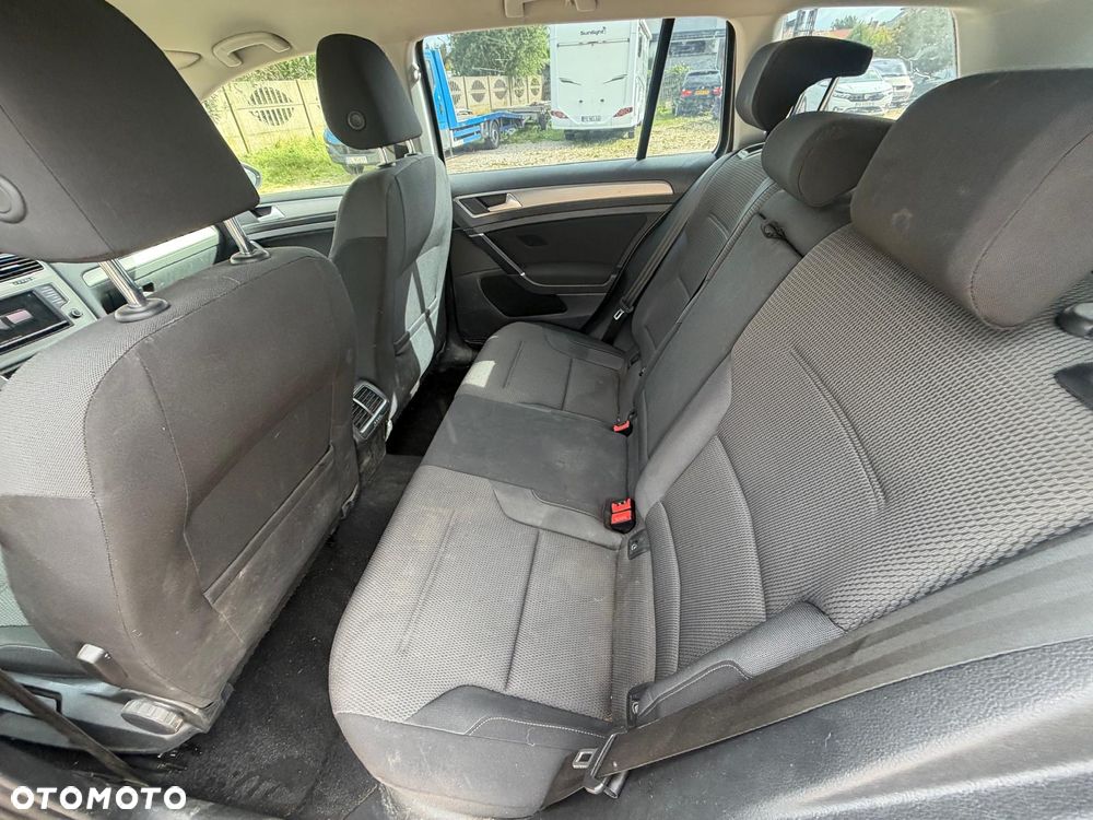 Volkswagen Golf 1.6 TDI BlueMotion Trendline - 12