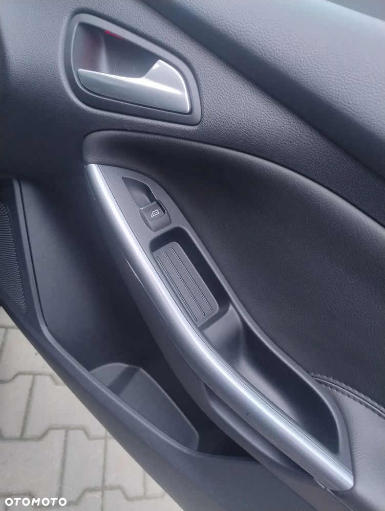 Ford Focus 1.6 EcoBoost Start-Stopp-System Titanium - 21