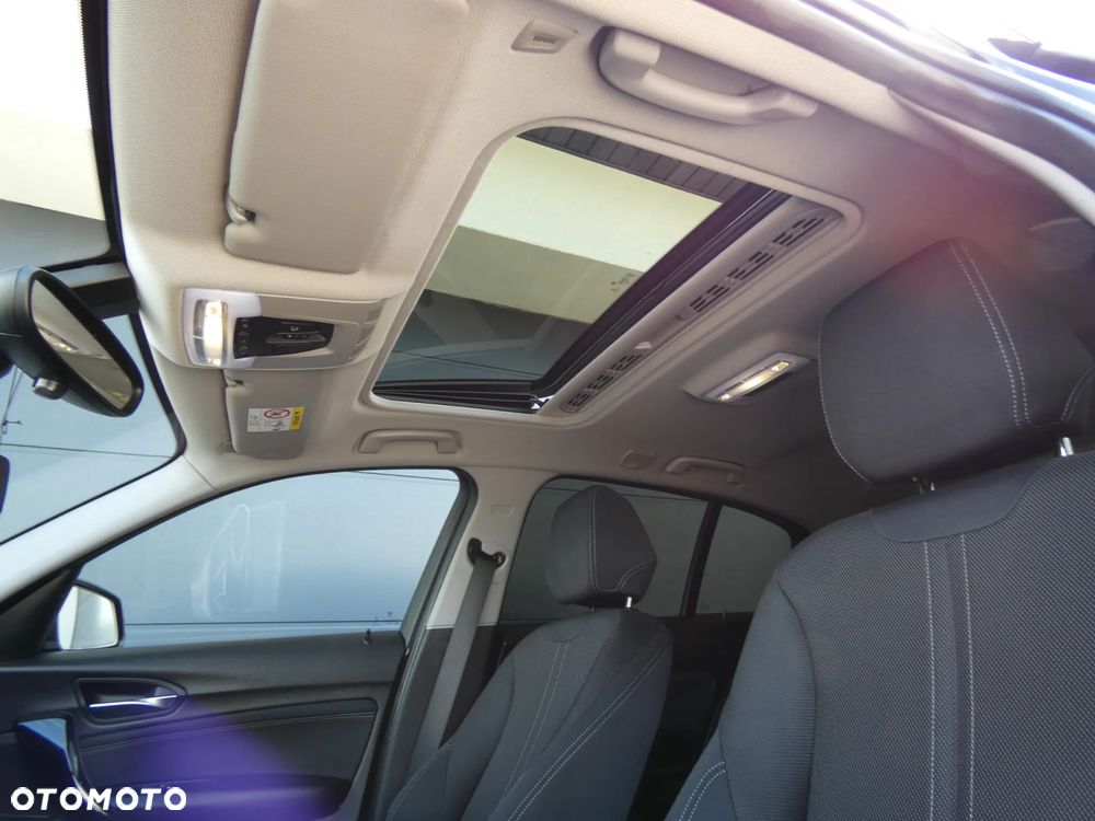 BMW Seria 1 118d Edition Metropolitan - 29